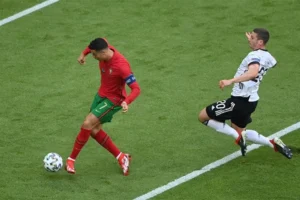 Vai Trò Quan Trọng Của Vị Trí Đá Thòng Trung Vệ Hiện Nay